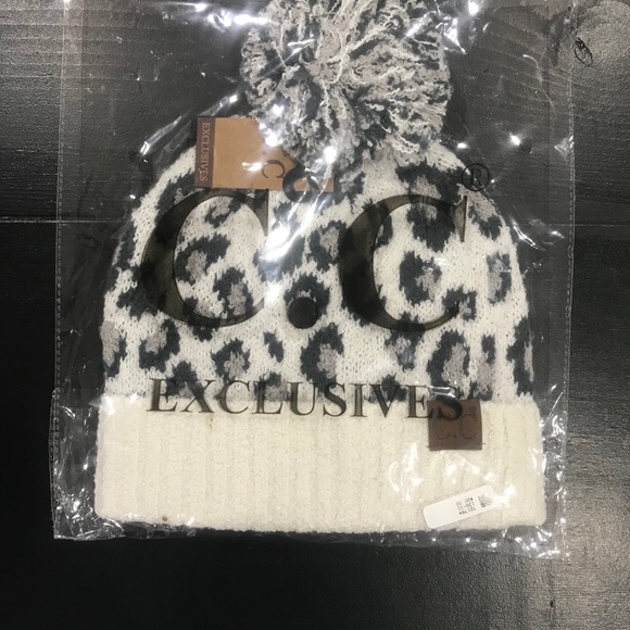 CC white leopard beanie - Picture 4 of 4